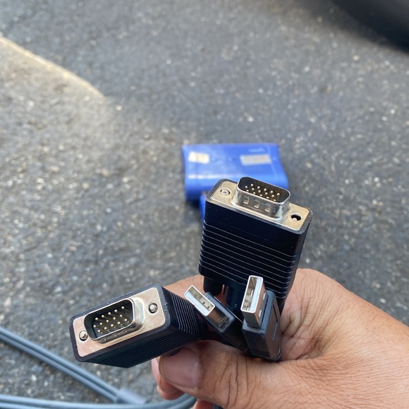 TRENDnet 2-Port USB KVM Switch Kit with Audio, (2) USB KVM Cables, (2) USB - Picture 13 of 15